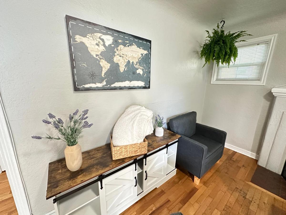 Charming 1930S Style Rustic Home 유진 외부 사진